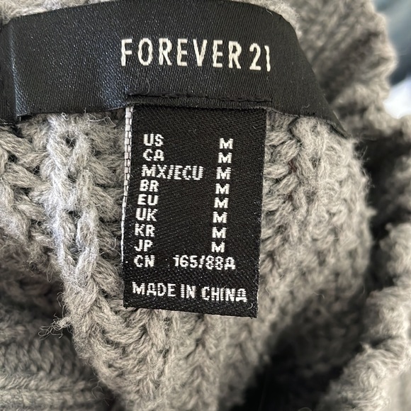 Gray mock neck knit sweat, white stripe by Forever 21. Lightly worn, Size M. - Picture 6 of 6